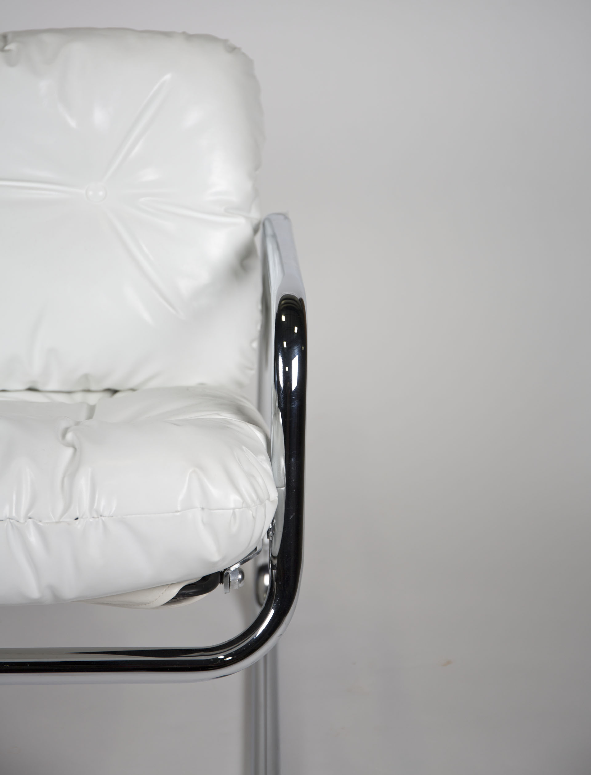 Mid Century Modern White Vinyl Lounge Chair