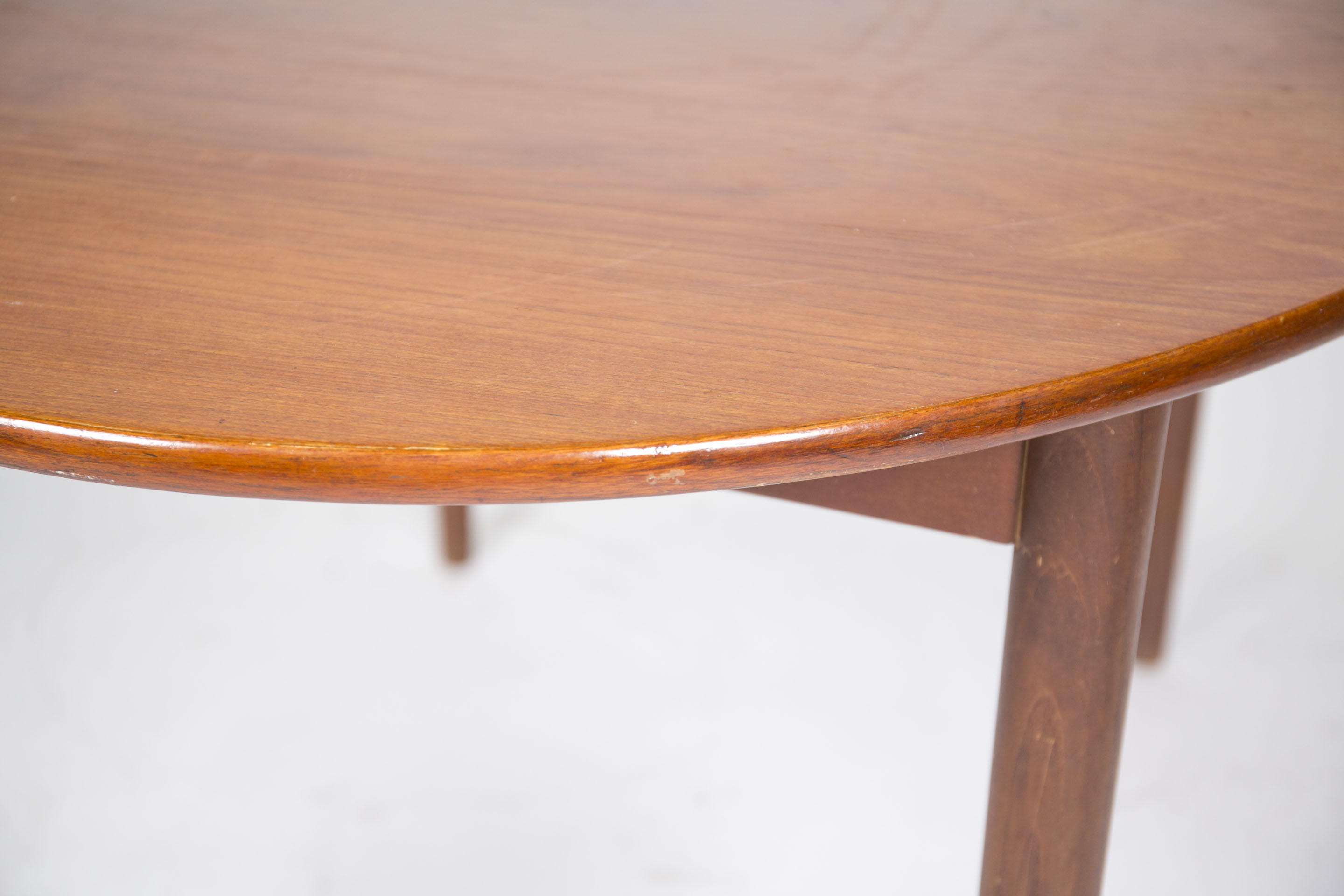 Vintage Mahogany Dining Table