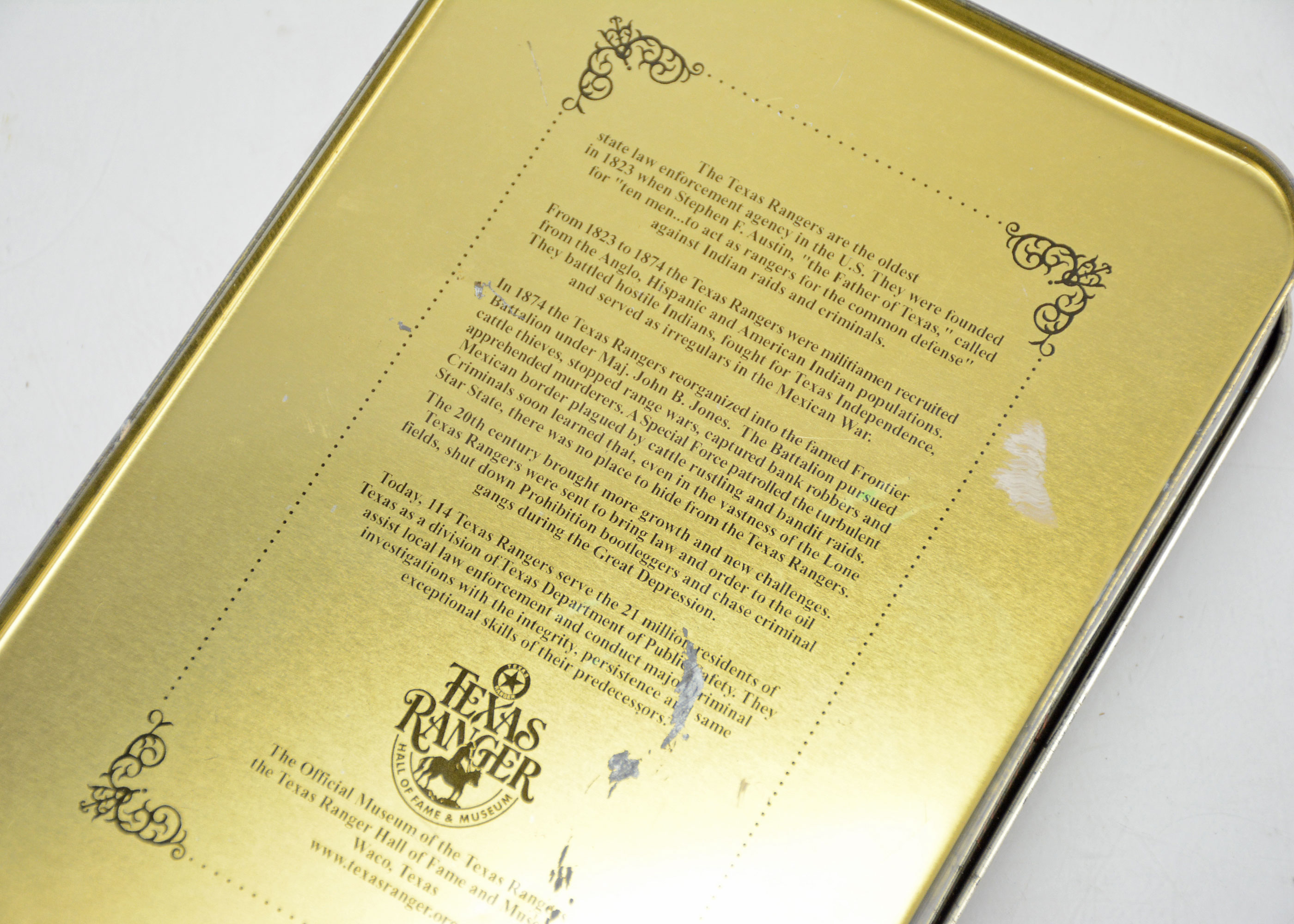 Smith & Wesson Texas Rangers Knife and The American Farmer Knife Set