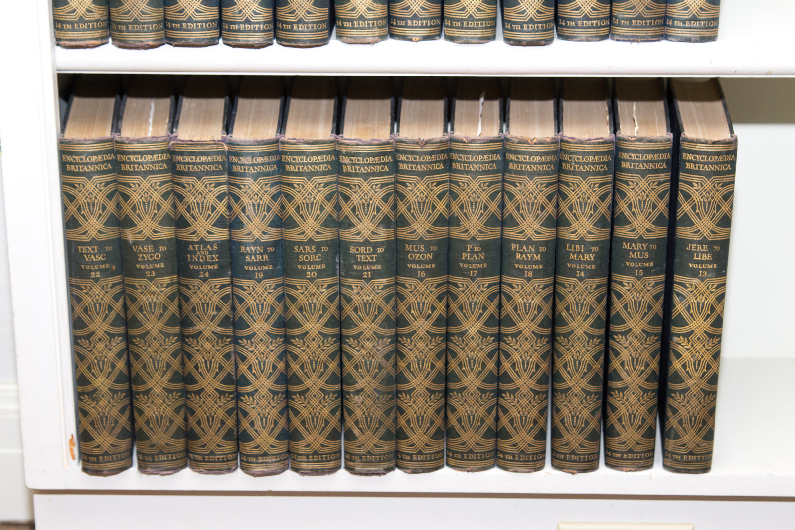 Complete 1929 "Encyclopedia Britannica" 14th Edition Set