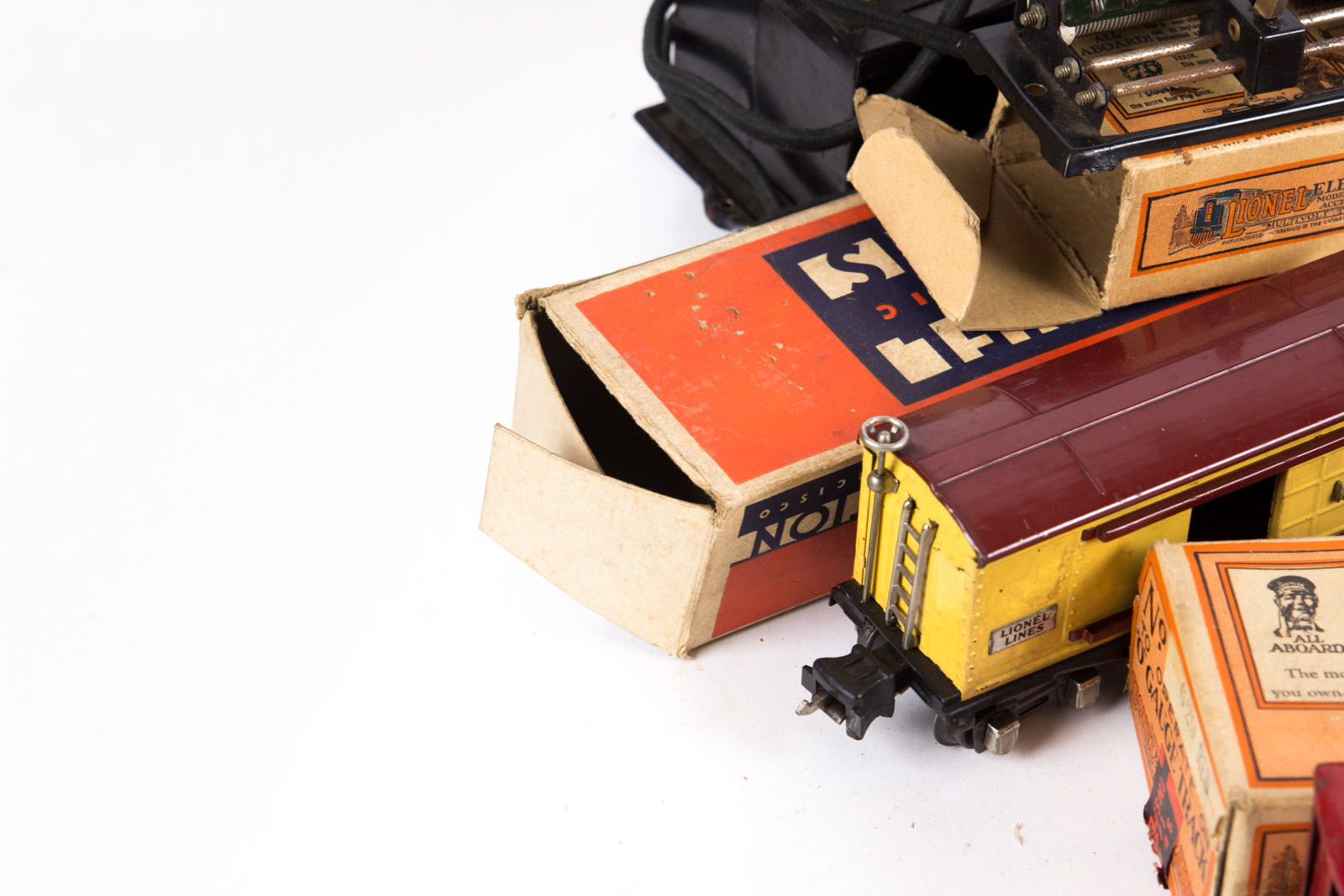 Pre and Post War Lionel Train Set with Original Boxes