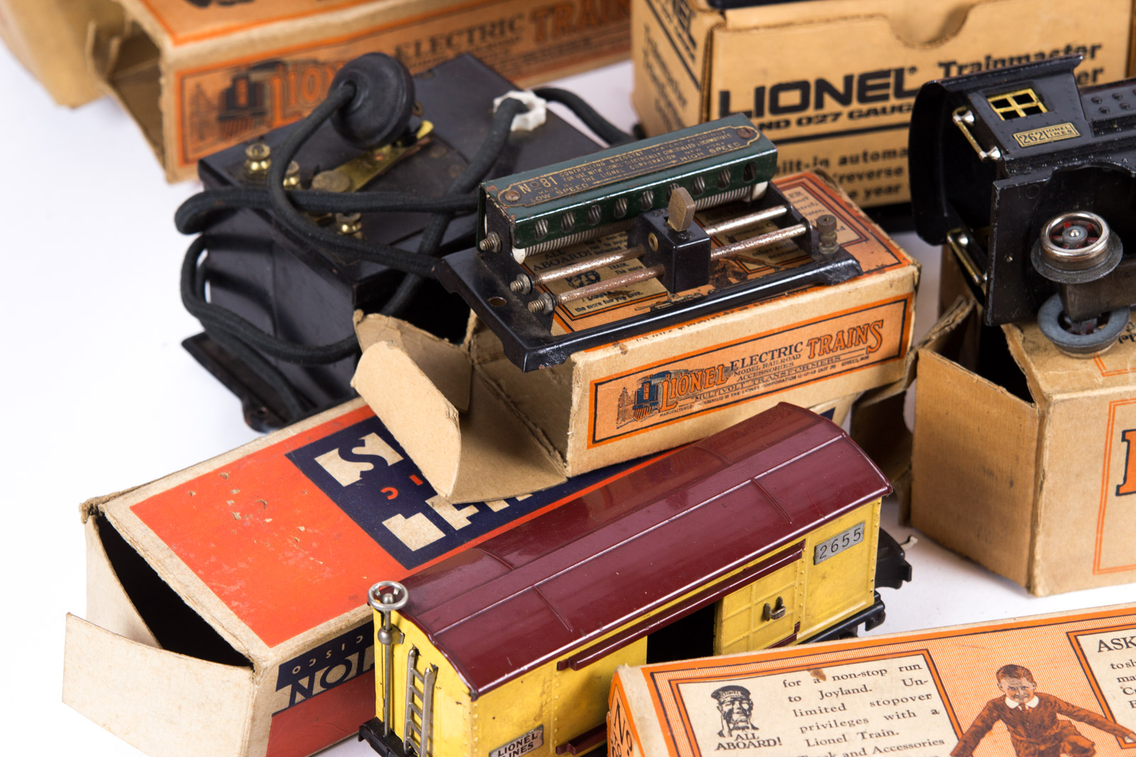 Pre and Post War Lionel Train Set with Original Boxes