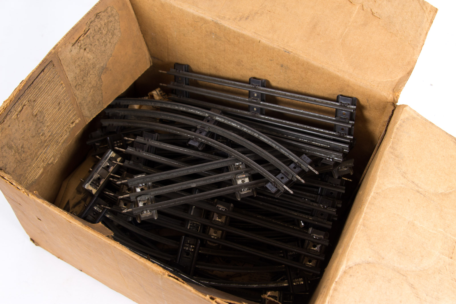 Pre and Post War Lionel Train Set with Original Boxes