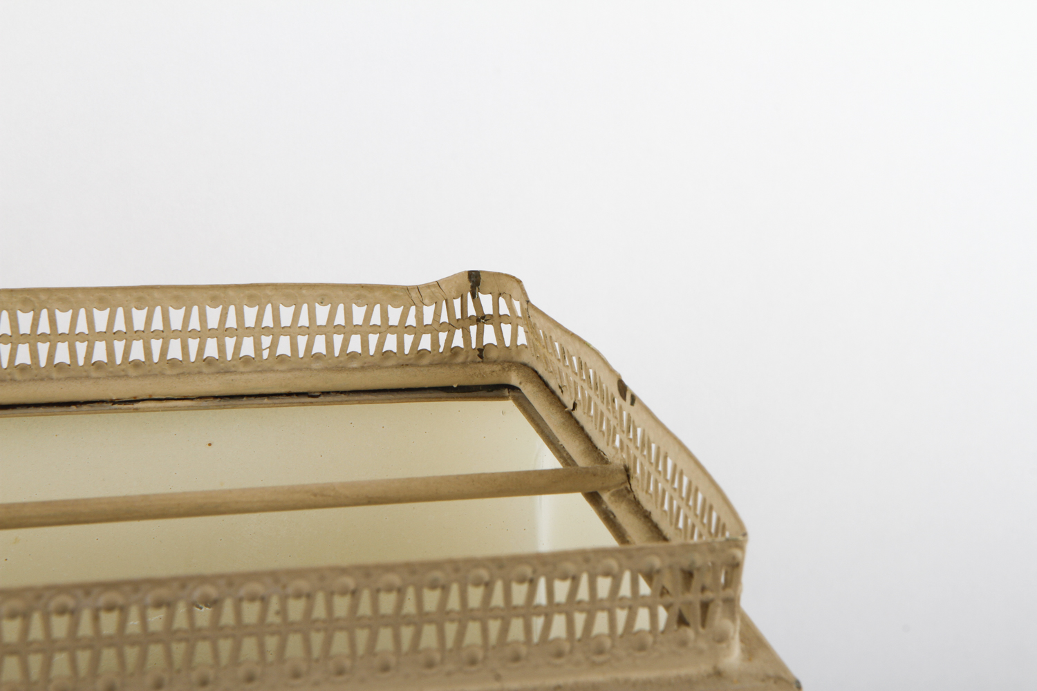 Hand Painted Hollywood Regency Tole Table Lamp