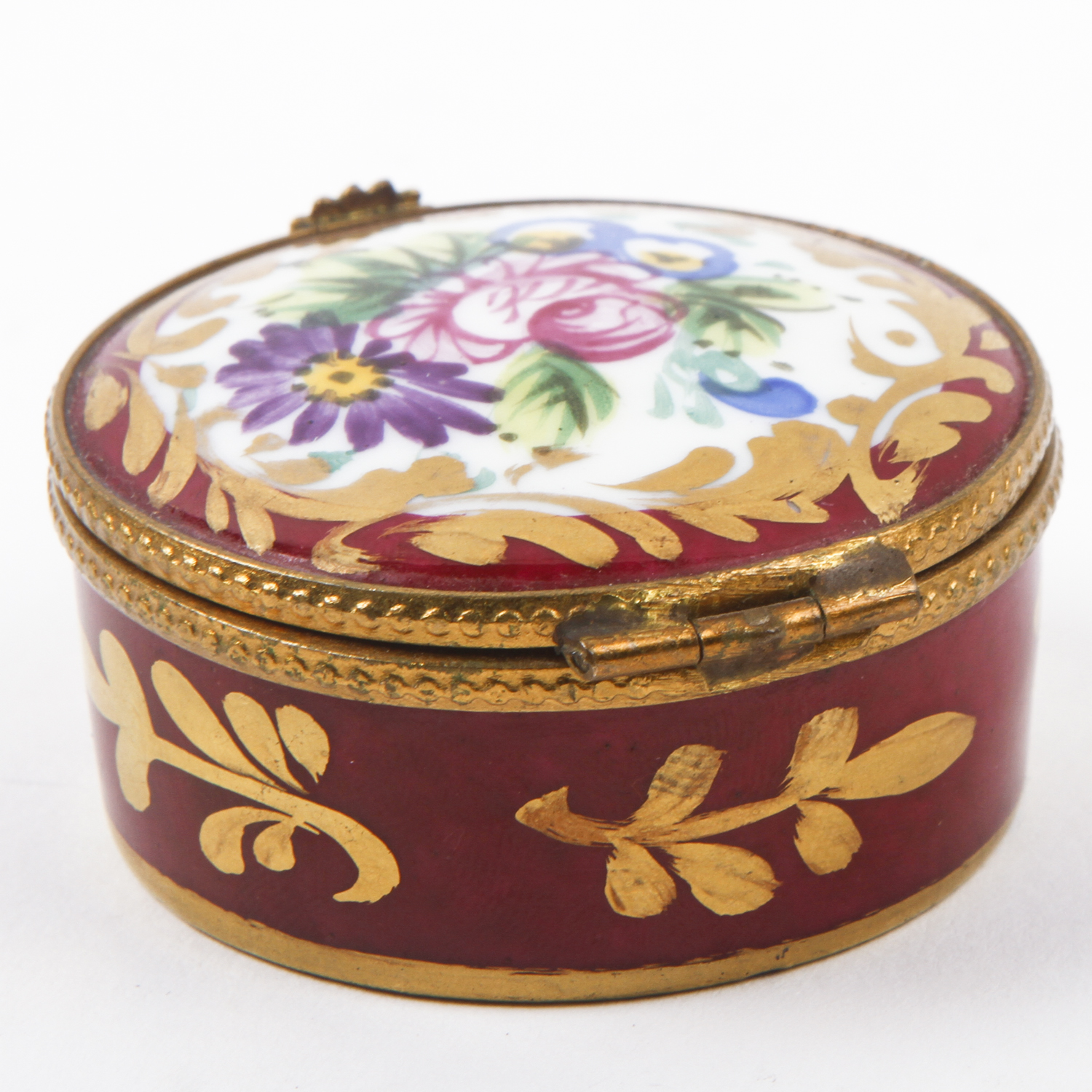 Limoges France Peint Main Porcelain Pill Box