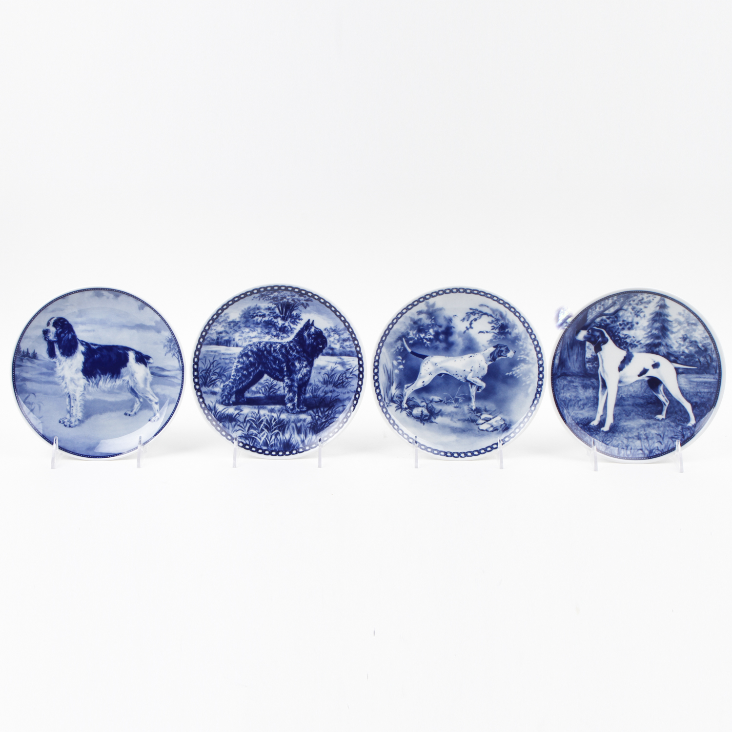 Ravn Porslin and Hundeplatte Decorative Porcelain Plates