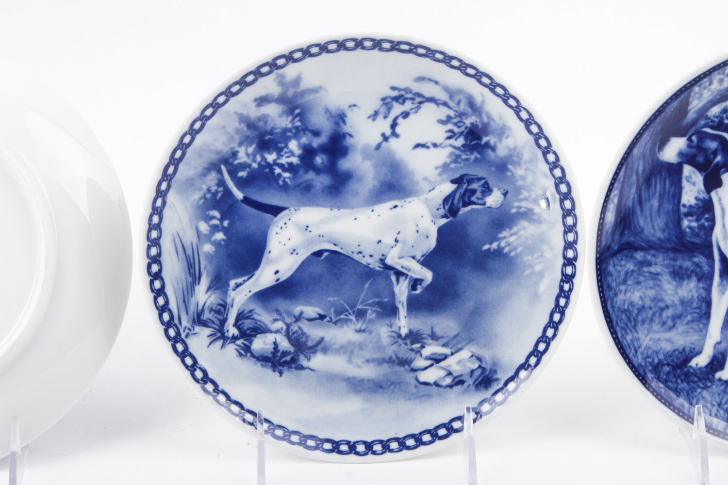 Ravn Porslin and Hundeplatte Decorative Porcelain Plates
