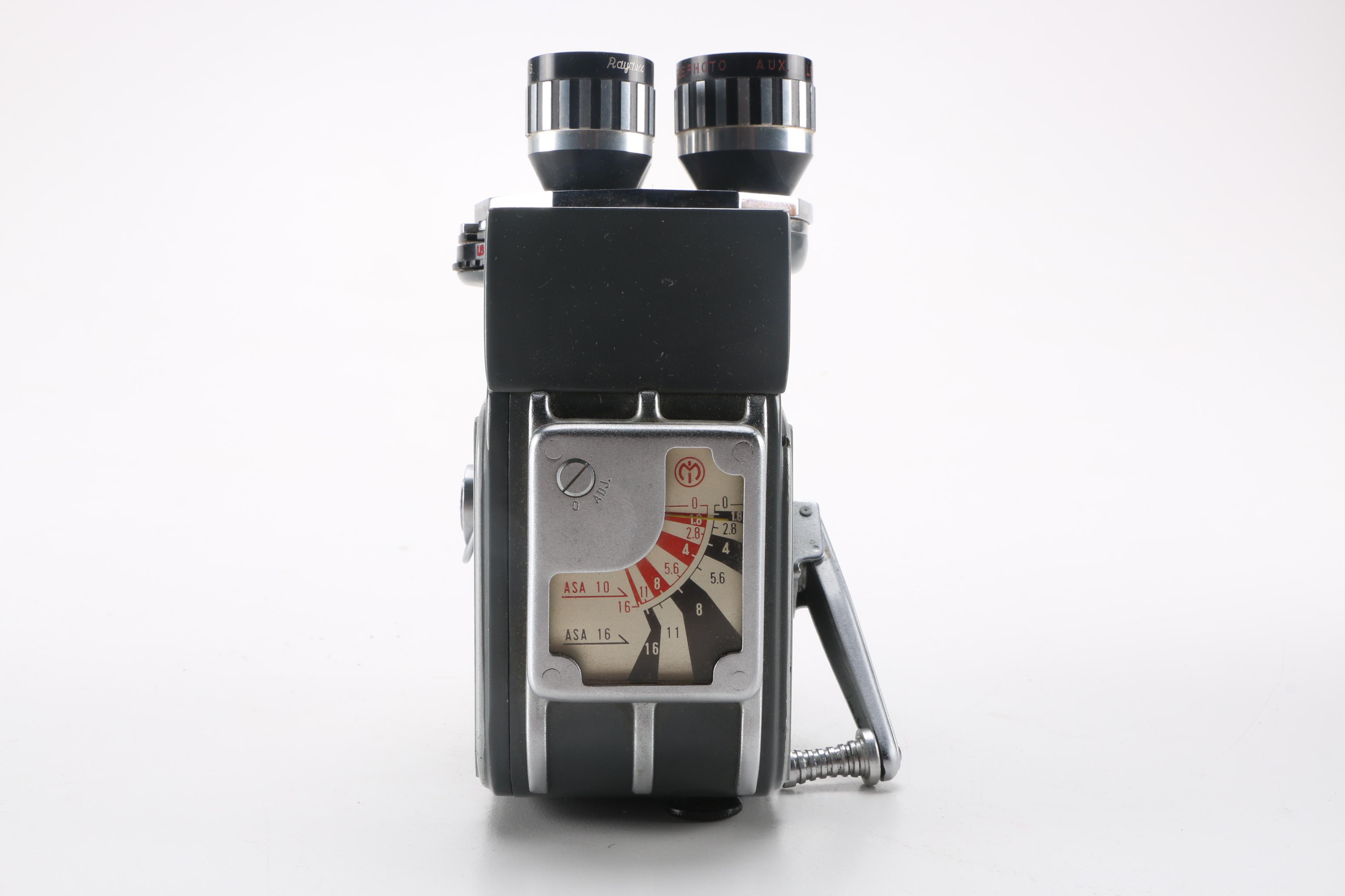 Mid-Century Mansfield Industries "Holiday II" 8 mm Camera