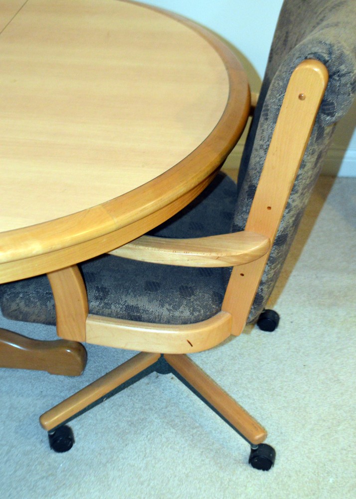Oak Dinette Set With Casters