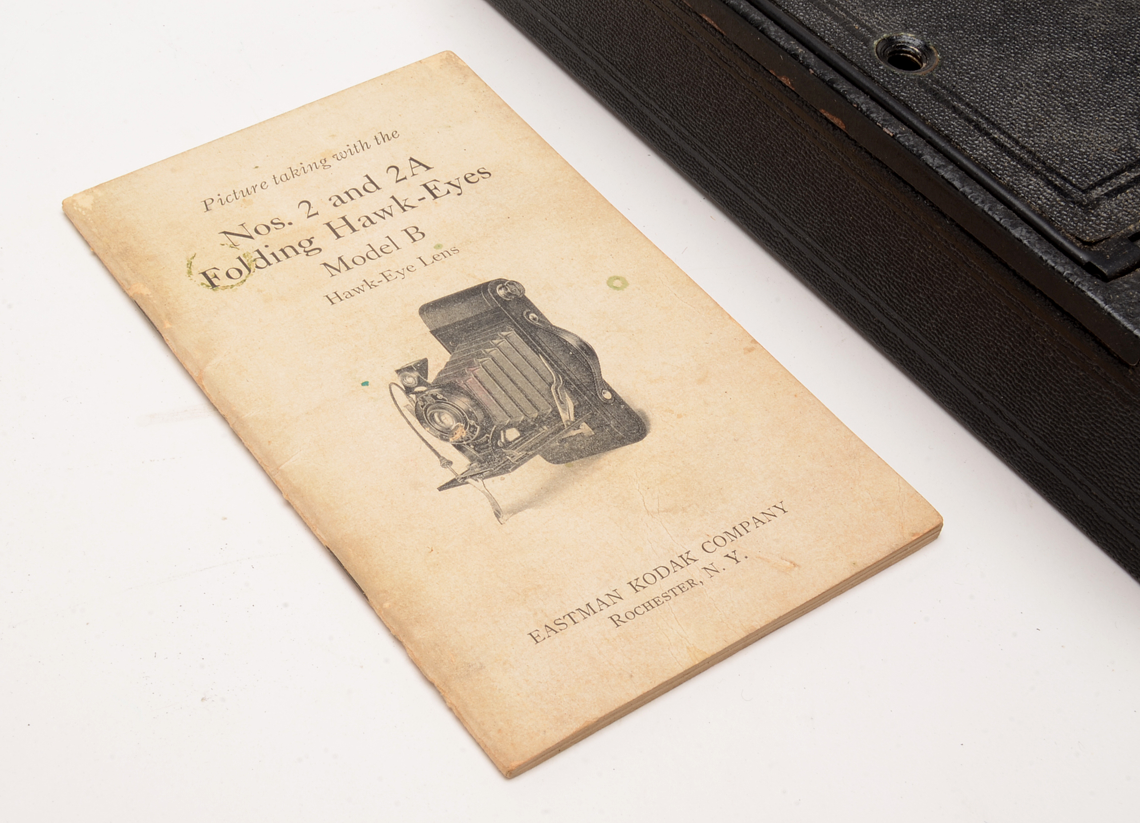 Kodak No. 2A Folding Hawk-Eyes Model B Camera