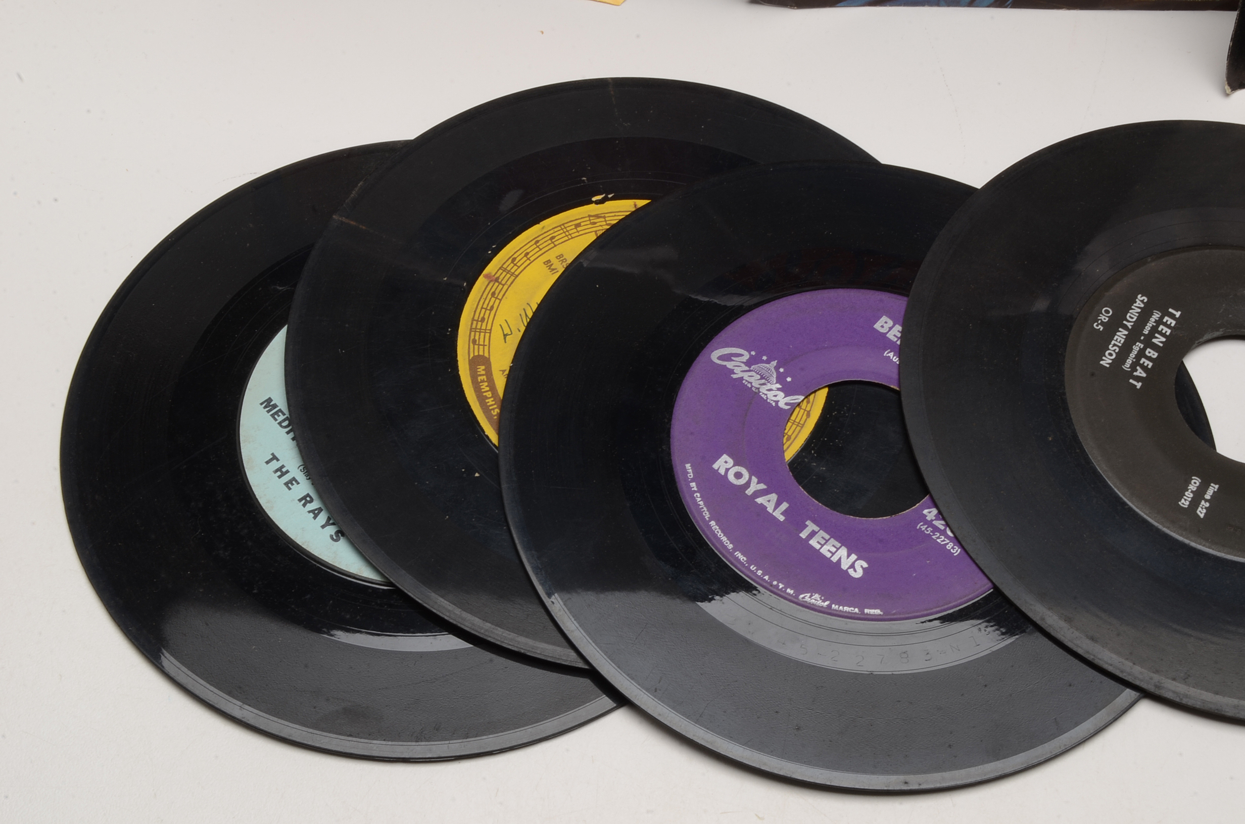 Over 100 Singles Incl. James Brown on King and Johnny Cash on Sun