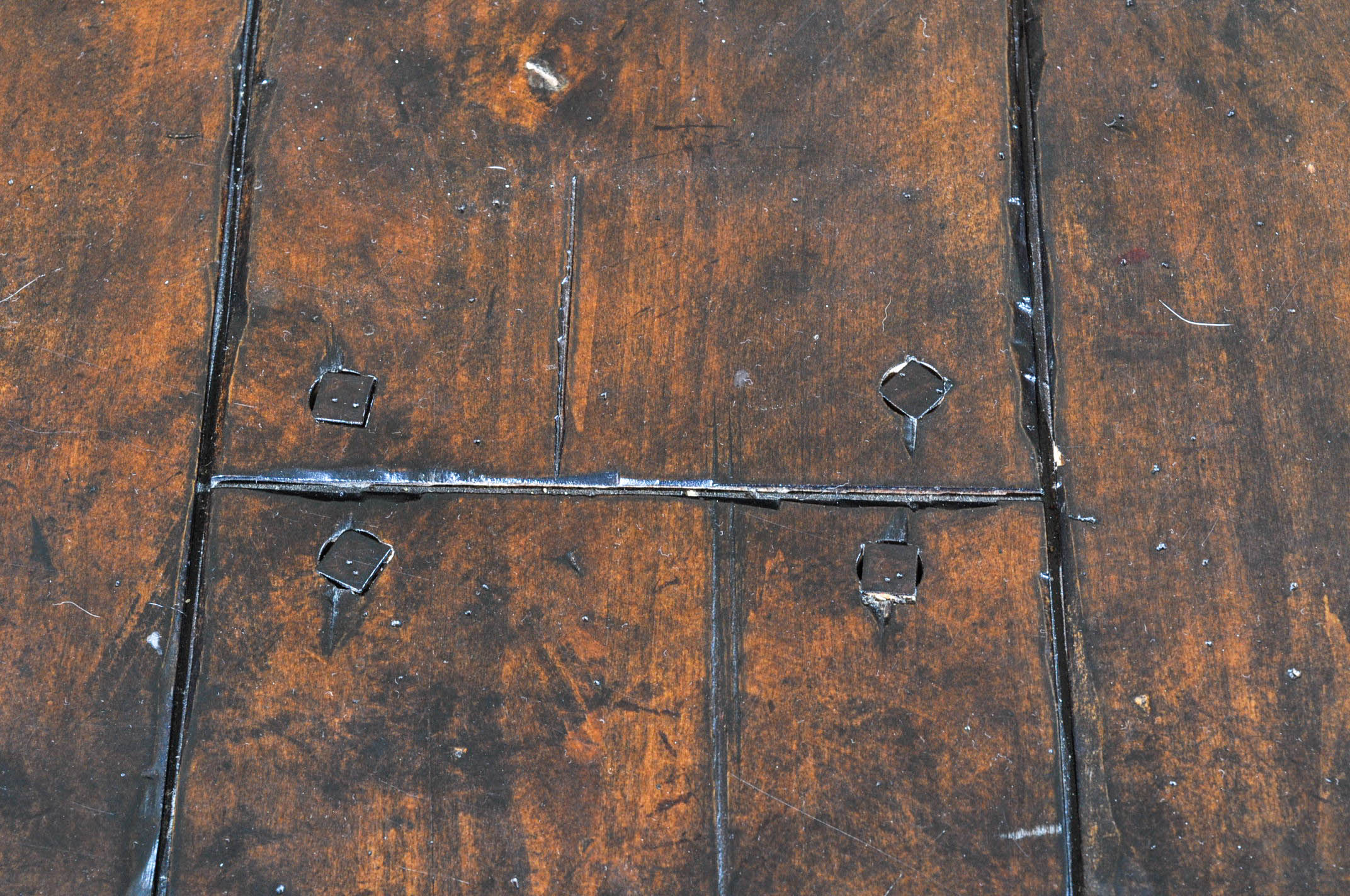 Round Plank Top Coffee Table With Scrolled Metal Frame