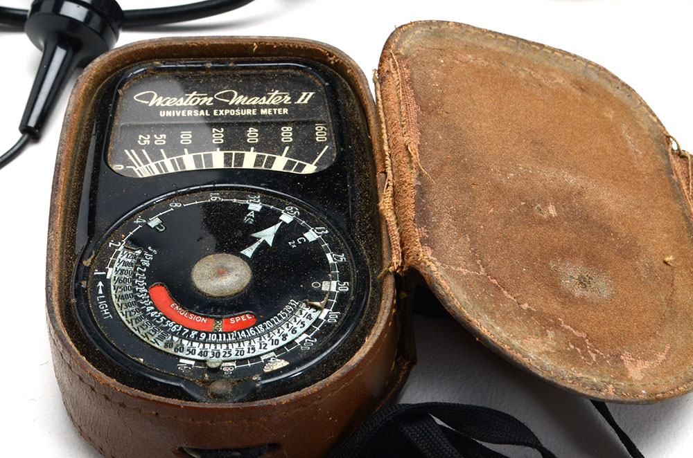 Toshiba Stereo Tuner, Camera Lenses and Lighting Accessories