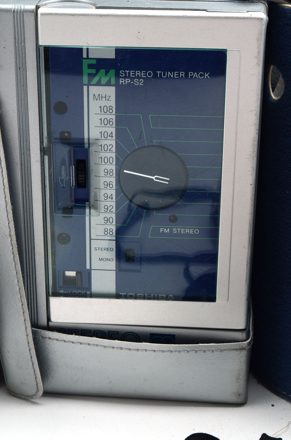 Toshiba Stereo Tuner, Camera Lenses and Lighting Accessories