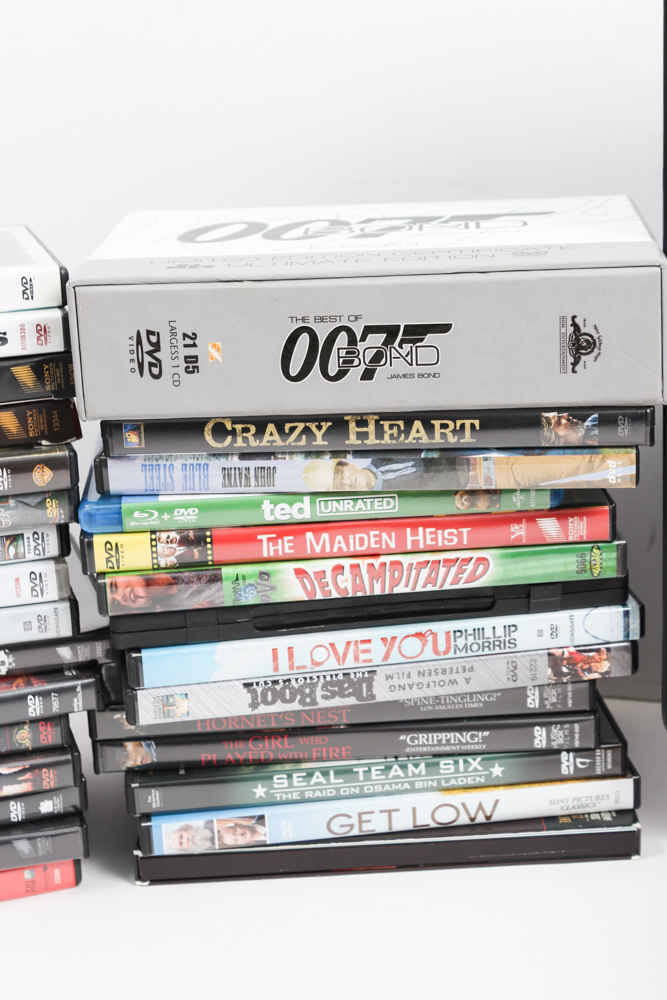 Magnavox Flat Screen Television/DVD Player and DVD Collection