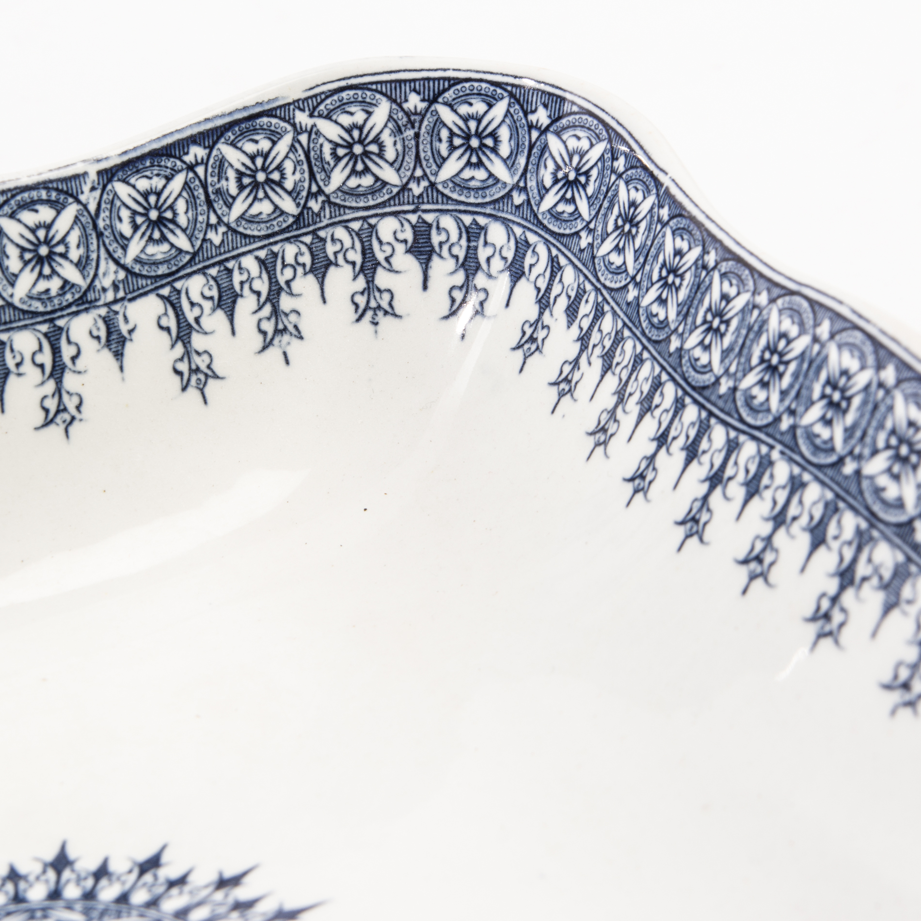 Early 20th Century Royal Worcester Jones McDuffee & Stratton Serving Bowl