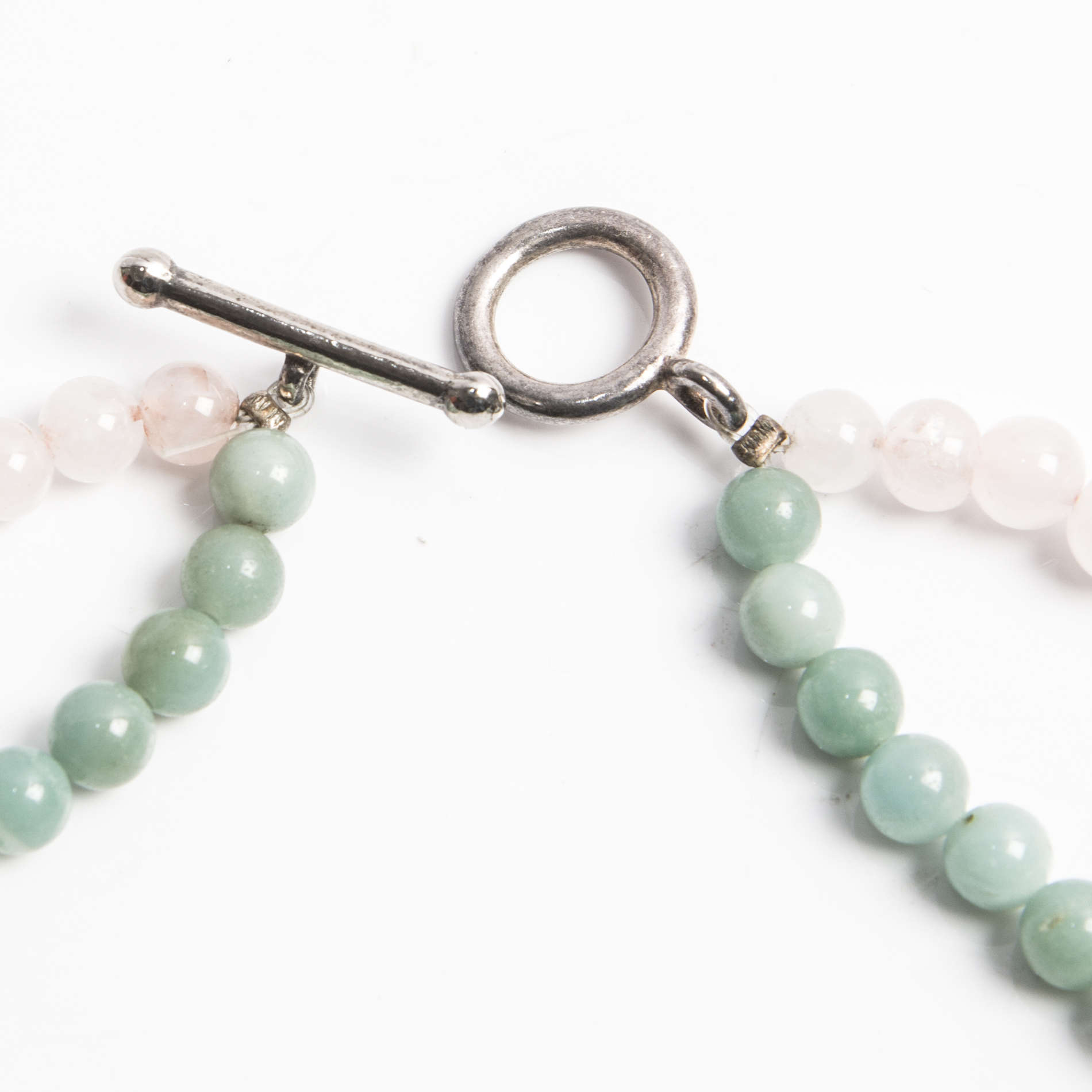 Rose and Green Quartz Beaded Necklace with Shell Pendant