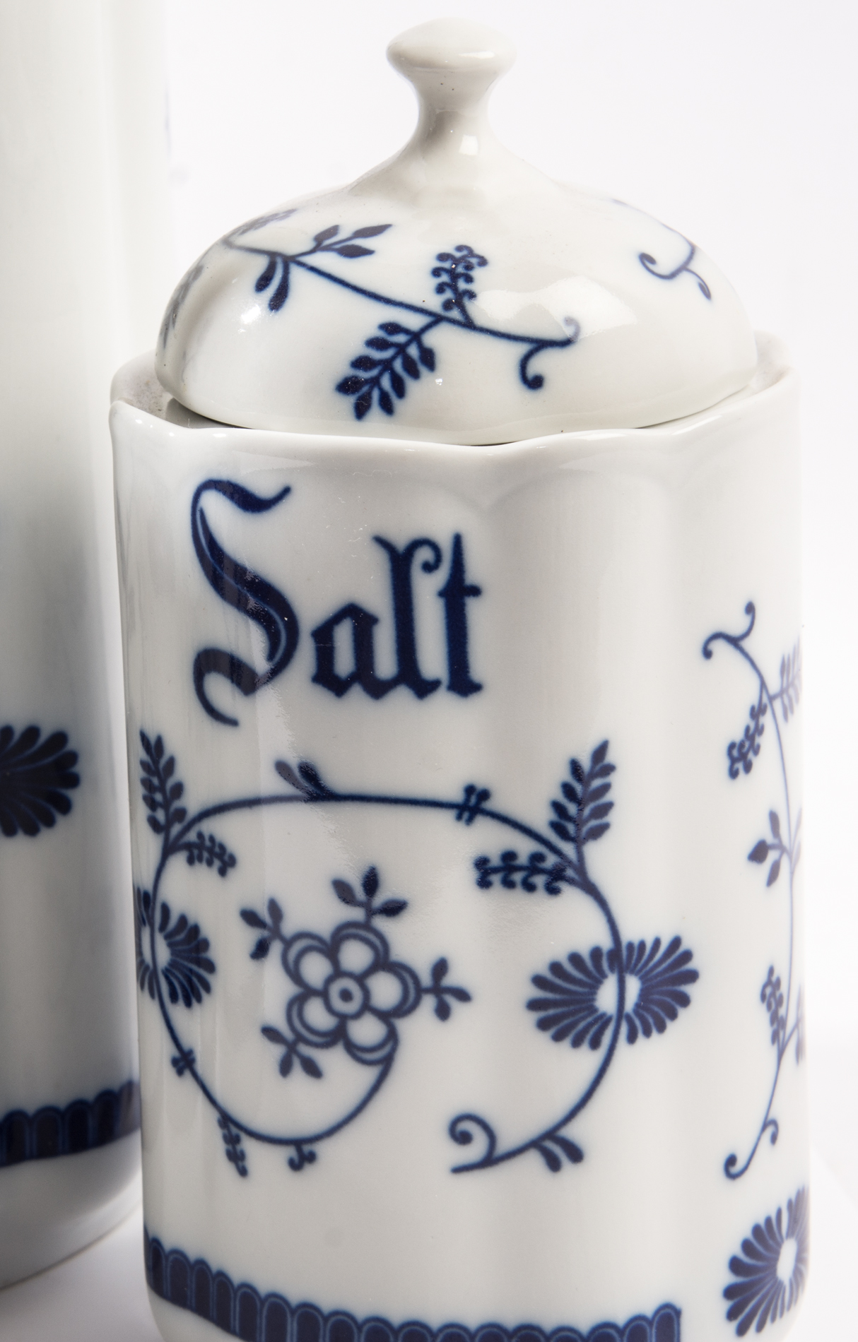 Delft Style Staples Canisters