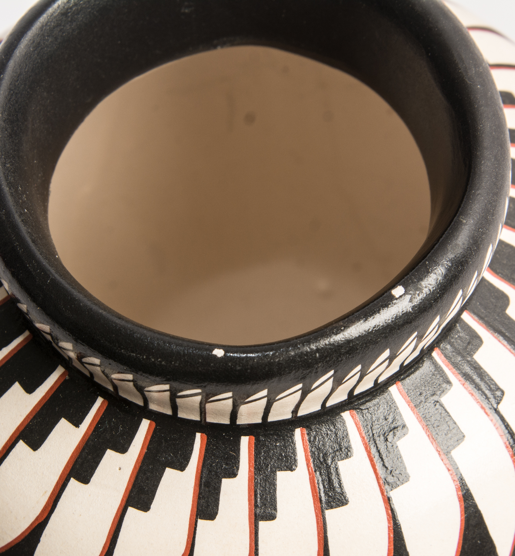 L. Vandever Navajo Vase