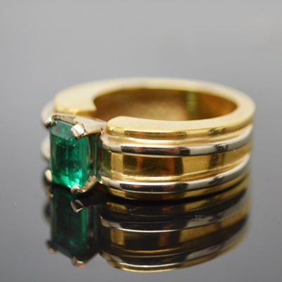 18K Yellow and White Gold 1.32 CTS Emerald Ring