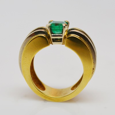 18K Yellow and White Gold 1.32 CTS Emerald Ring
