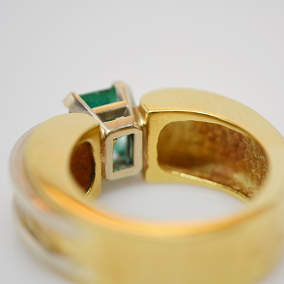 18K Yellow and White Gold 1.32 CTS Emerald Ring