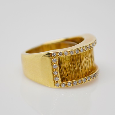 18K Yellow Gold Wire and Diamond Ring
