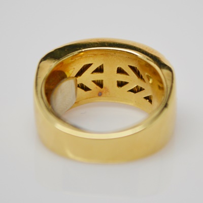 18K Yellow Gold Wire and Diamond Ring