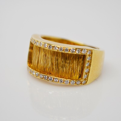 18K Yellow Gold Wire and Diamond Ring