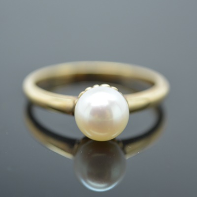 Vintage 14K Yellow Gold Cultured Pearl Ring