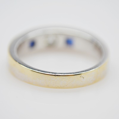 18K White Gold Diamond and Sapphire Ring