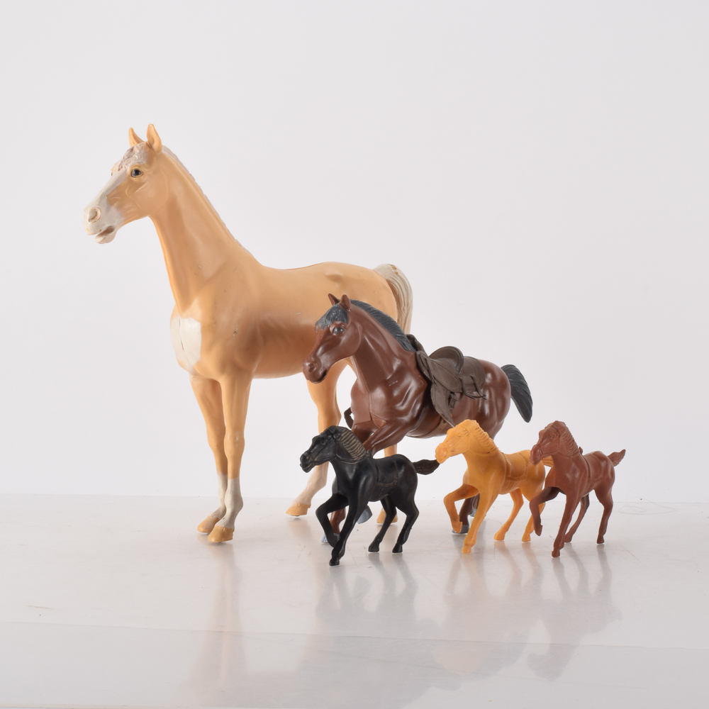 Vintage Plastic Horse Toys Including Louis Marx "Thunderbolt, "Bonanza", and Tim-Mee