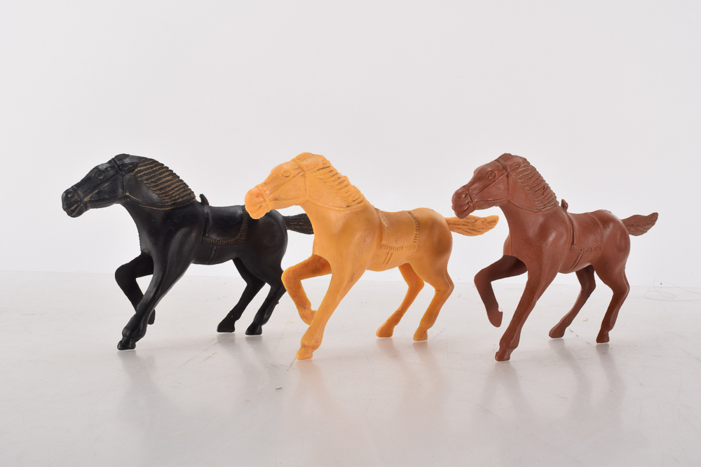Vintage Plastic Horse Toys Including Louis Marx "Thunderbolt, "Bonanza", and Tim-Mee