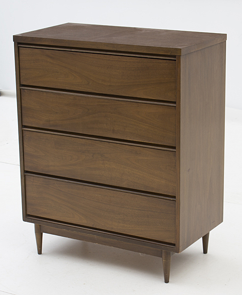 Mid Century Modern Chest of Drawers