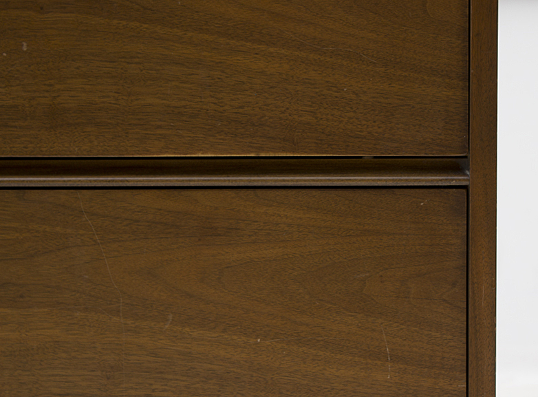 Mid Century Modern Chest of Drawers