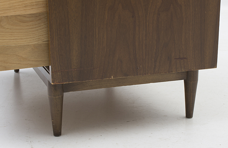 Mid Century Modern Chest of Drawers