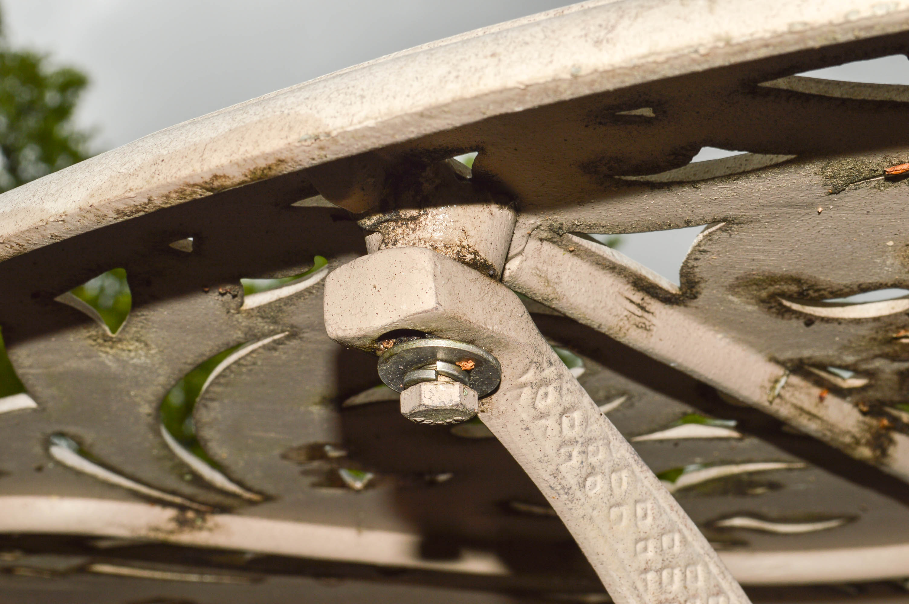 Outdoor Metal Bar Table and Chairs