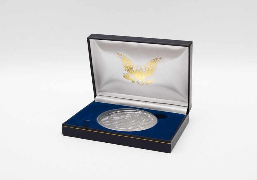 2001 The American Historic Society "Tribute to the World" Silver Medallion