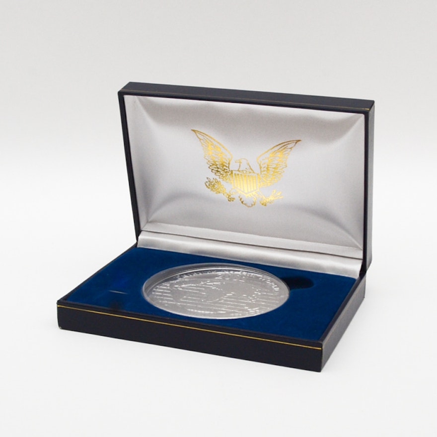 2001 The American Historic Society "Tribute to the World" Silver Medallion