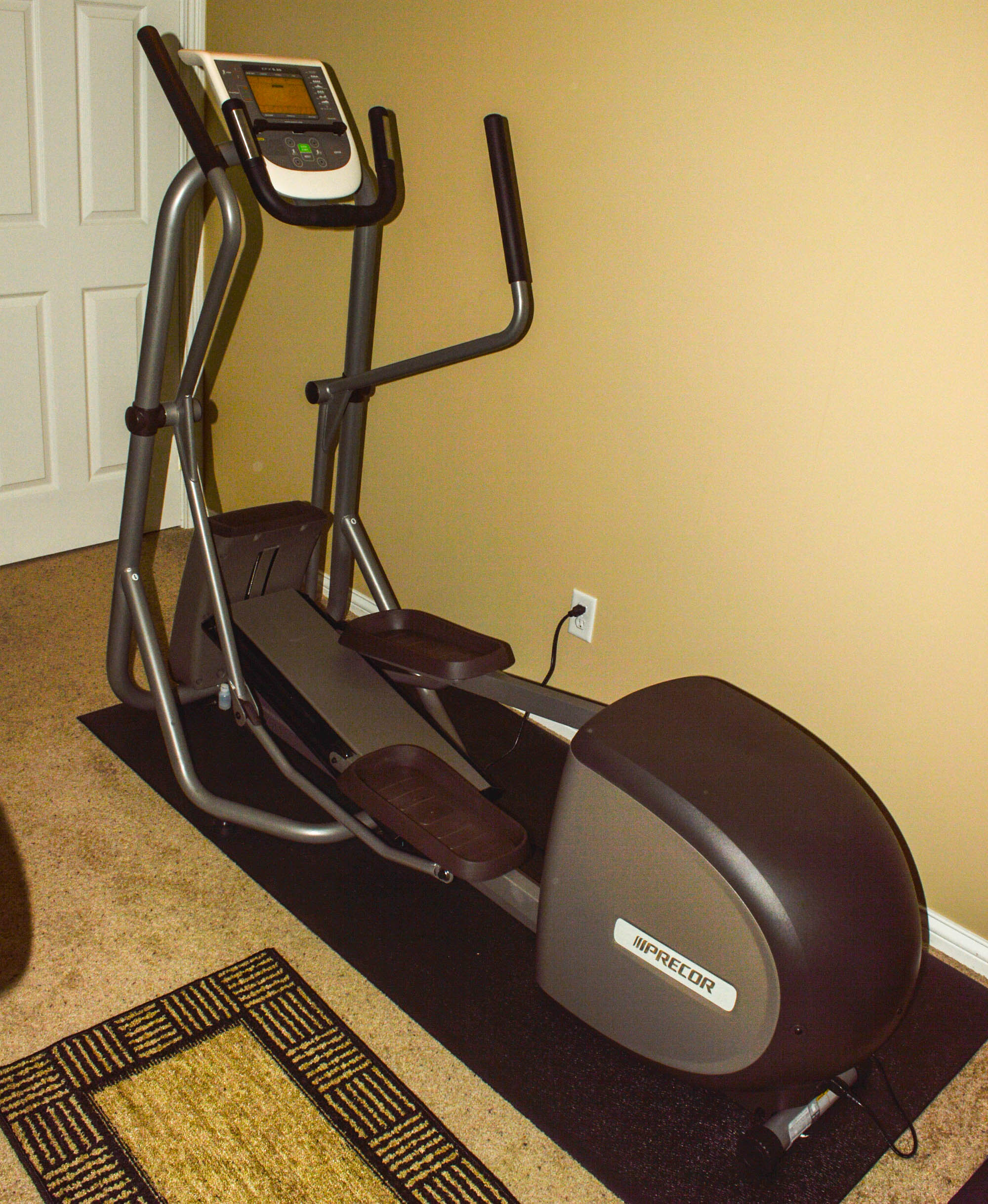 Precor EFX 5.25 Elliptical Fitness Crosstrainer Everything But The House