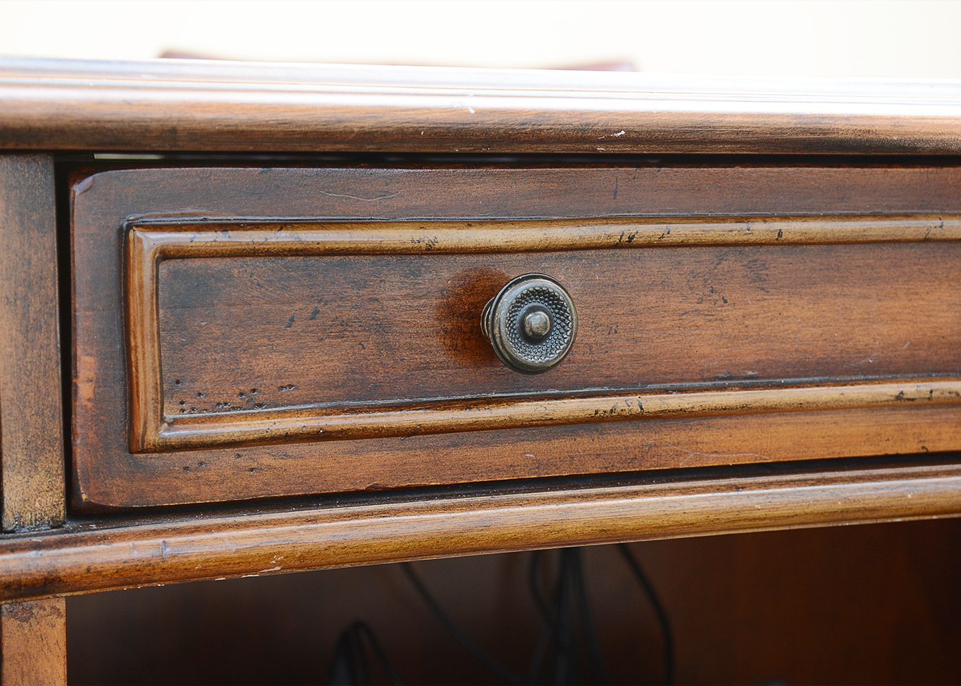 Hooker Kidney-Shaped Executive Desk and Baird Presidential Chair