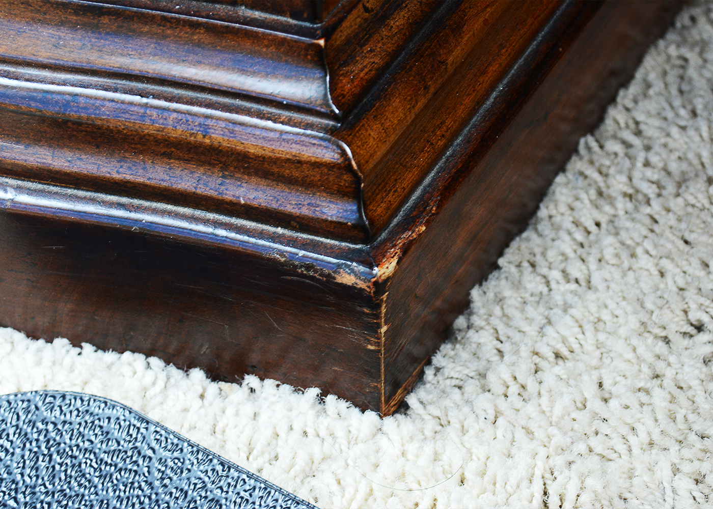 Hooker Kidney-Shaped Executive Desk and Baird Presidential Chair