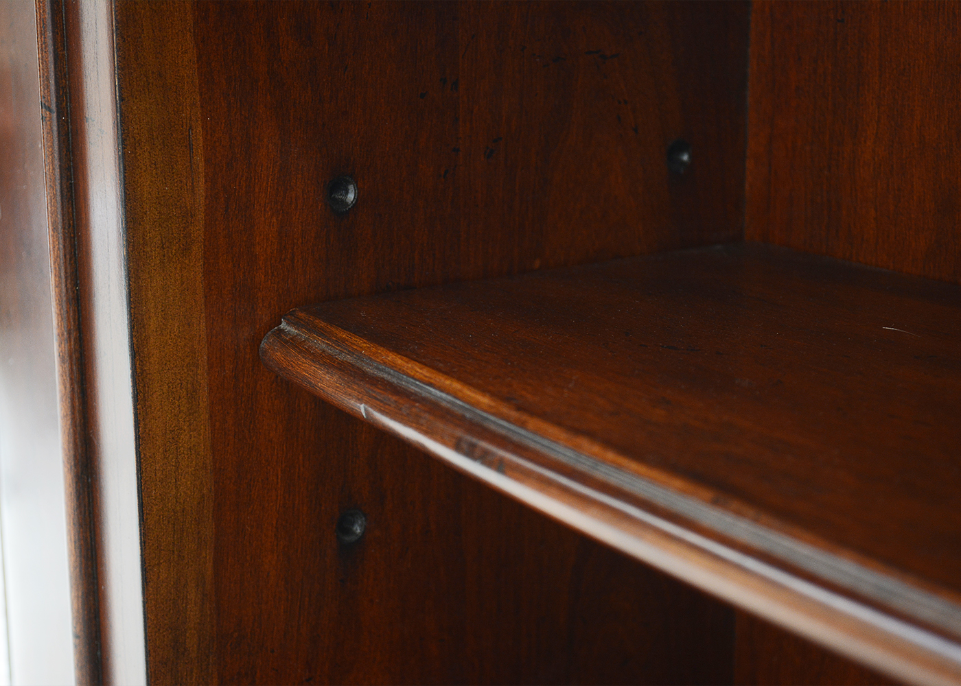 Hooker Kidney-Shaped Executive Desk and Baird Presidential Chair