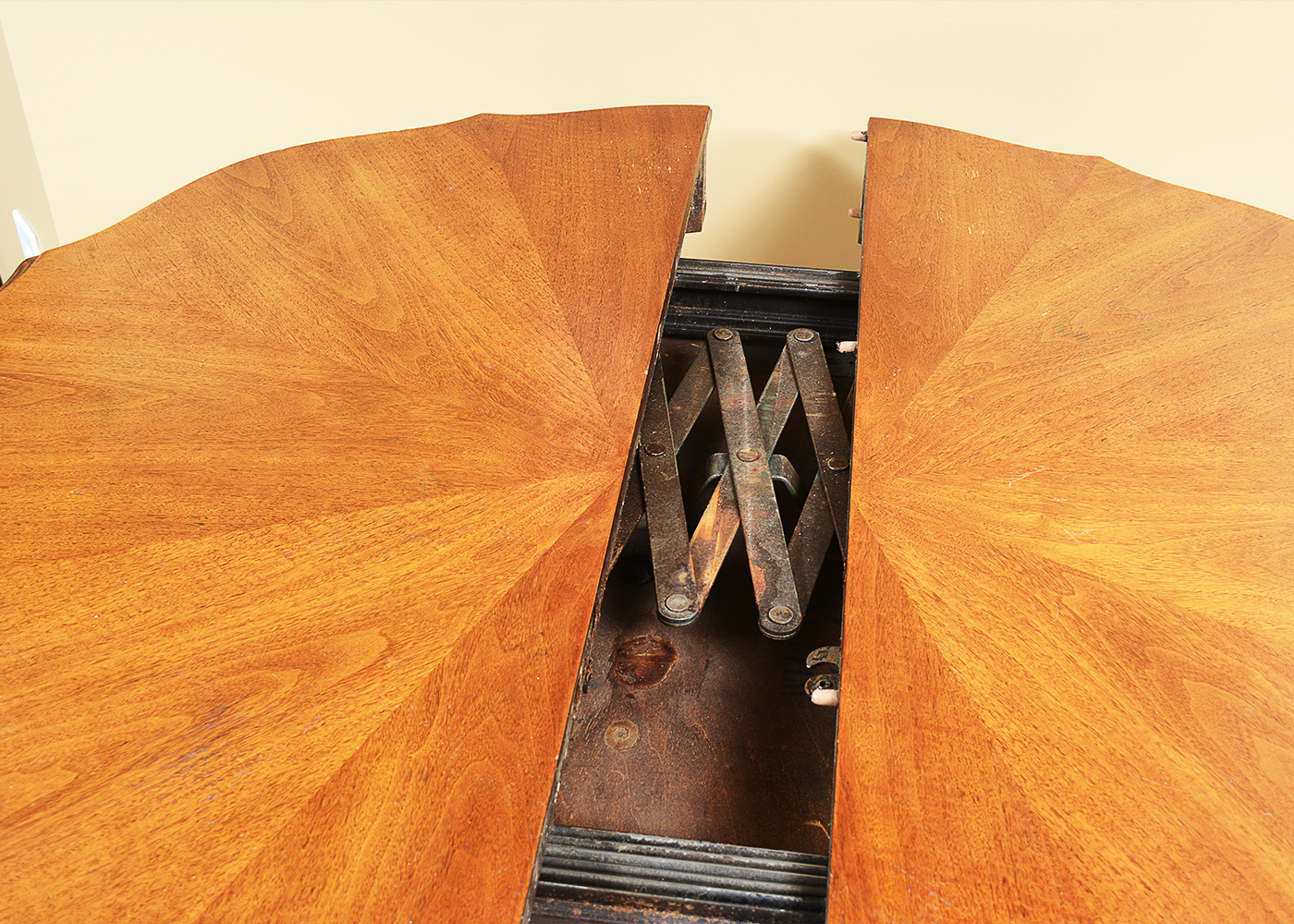 "White Furniture Company" Wood Pedestal Table