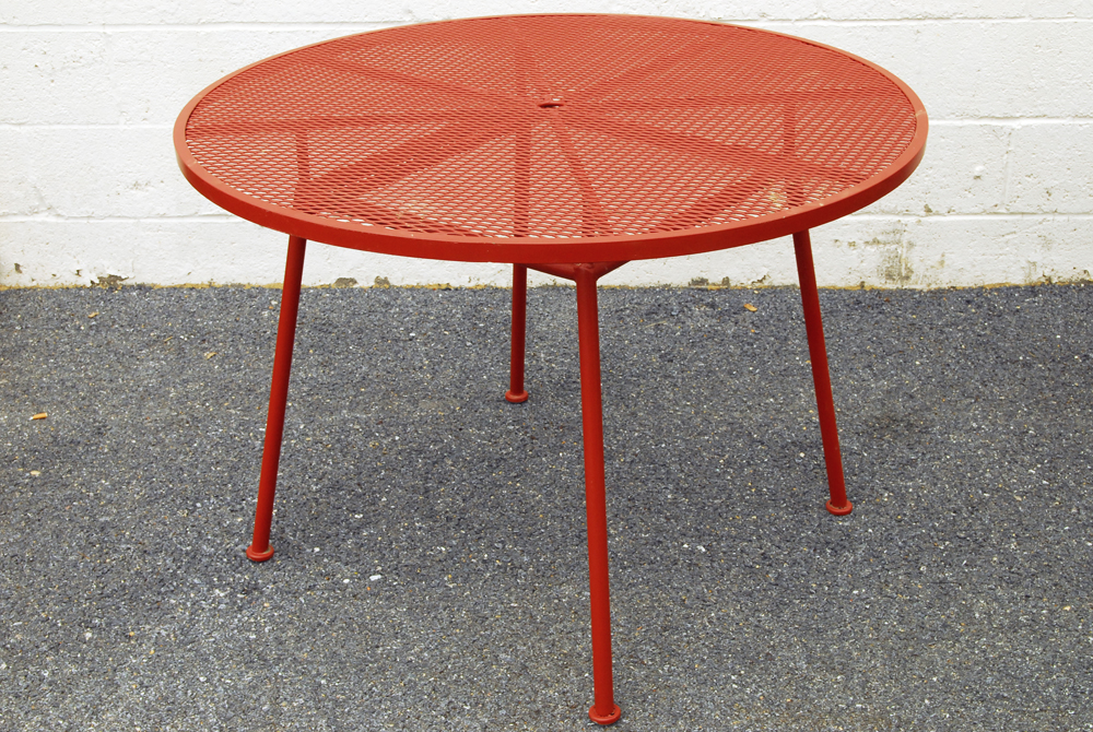 Mid Century Modern Russel Woodard "Sculptura" Chairs With Table