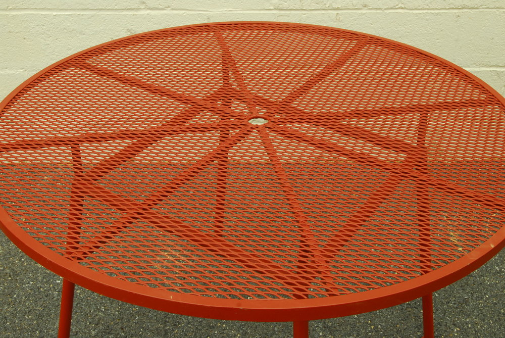 Mid Century Modern Russel Woodard "Sculptura" Chairs With Table