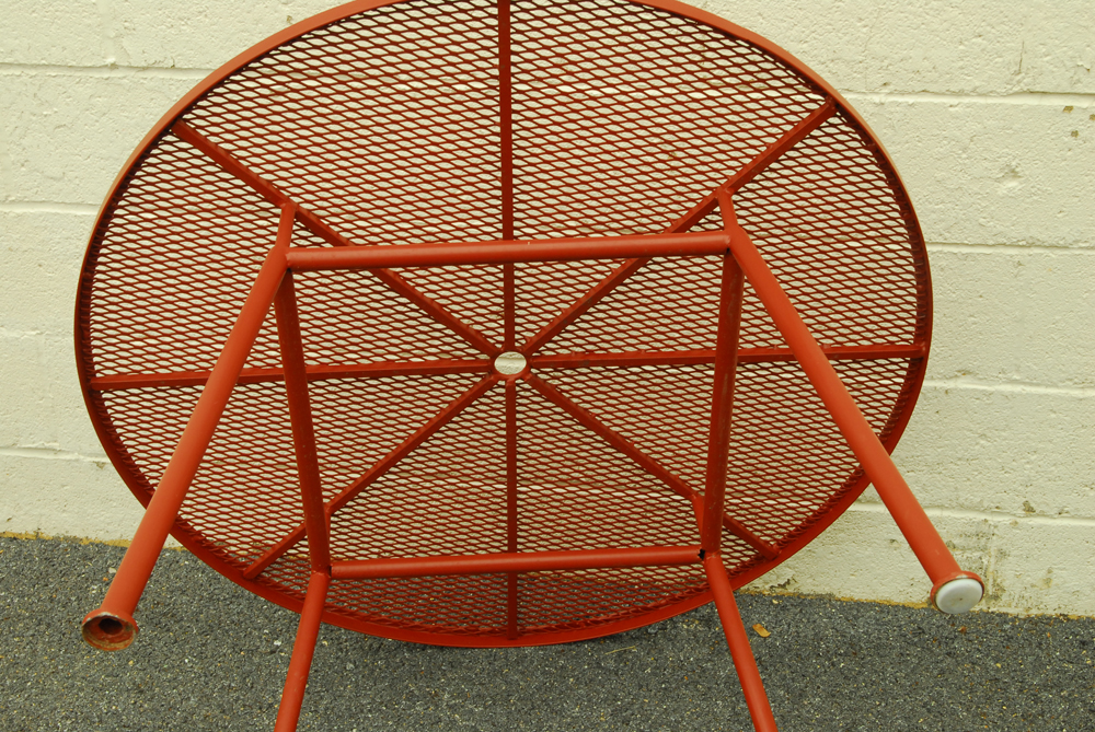 Mid Century Modern Russel Woodard "Sculptura" Chairs With Table