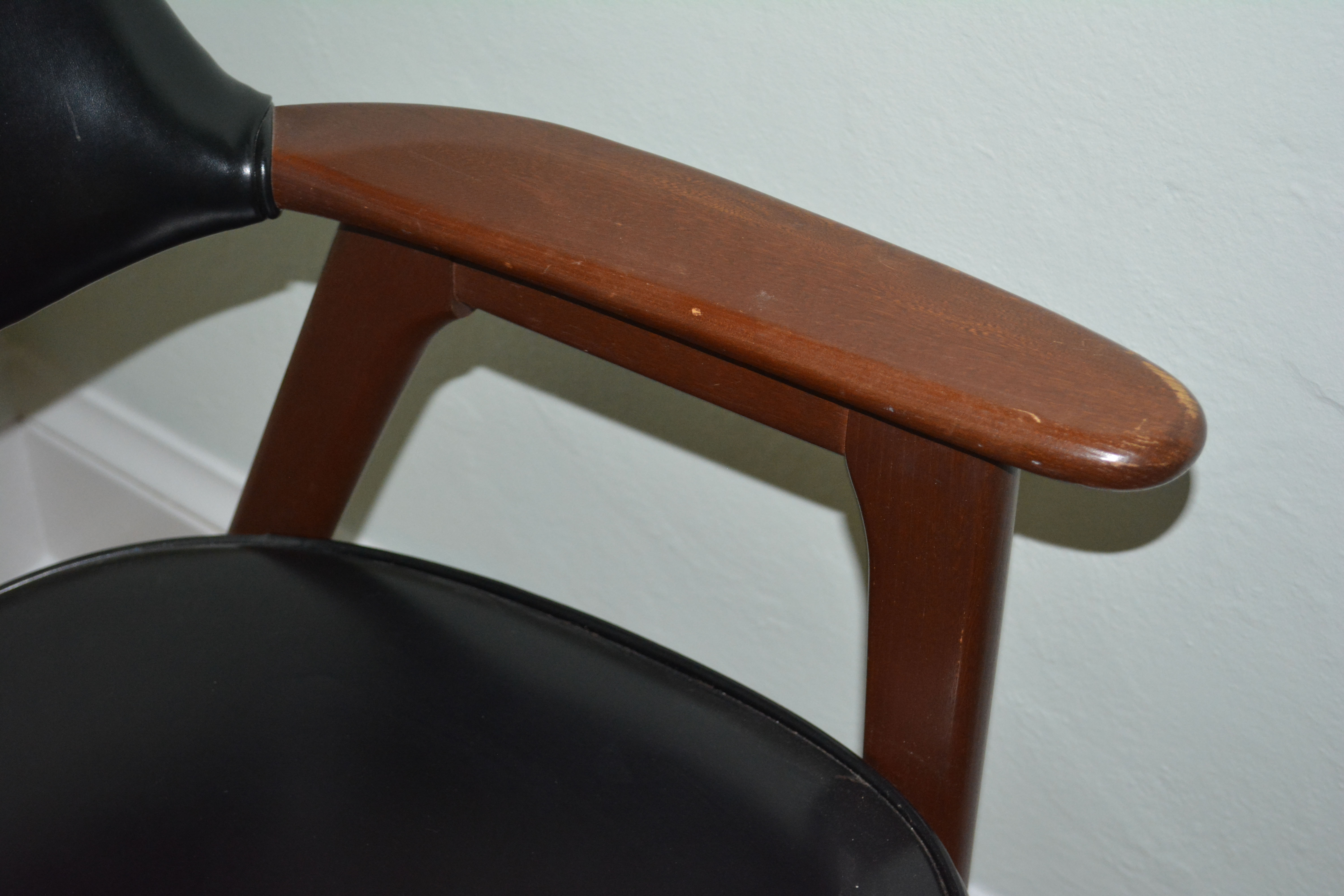 Mid Century Modern Office Chair