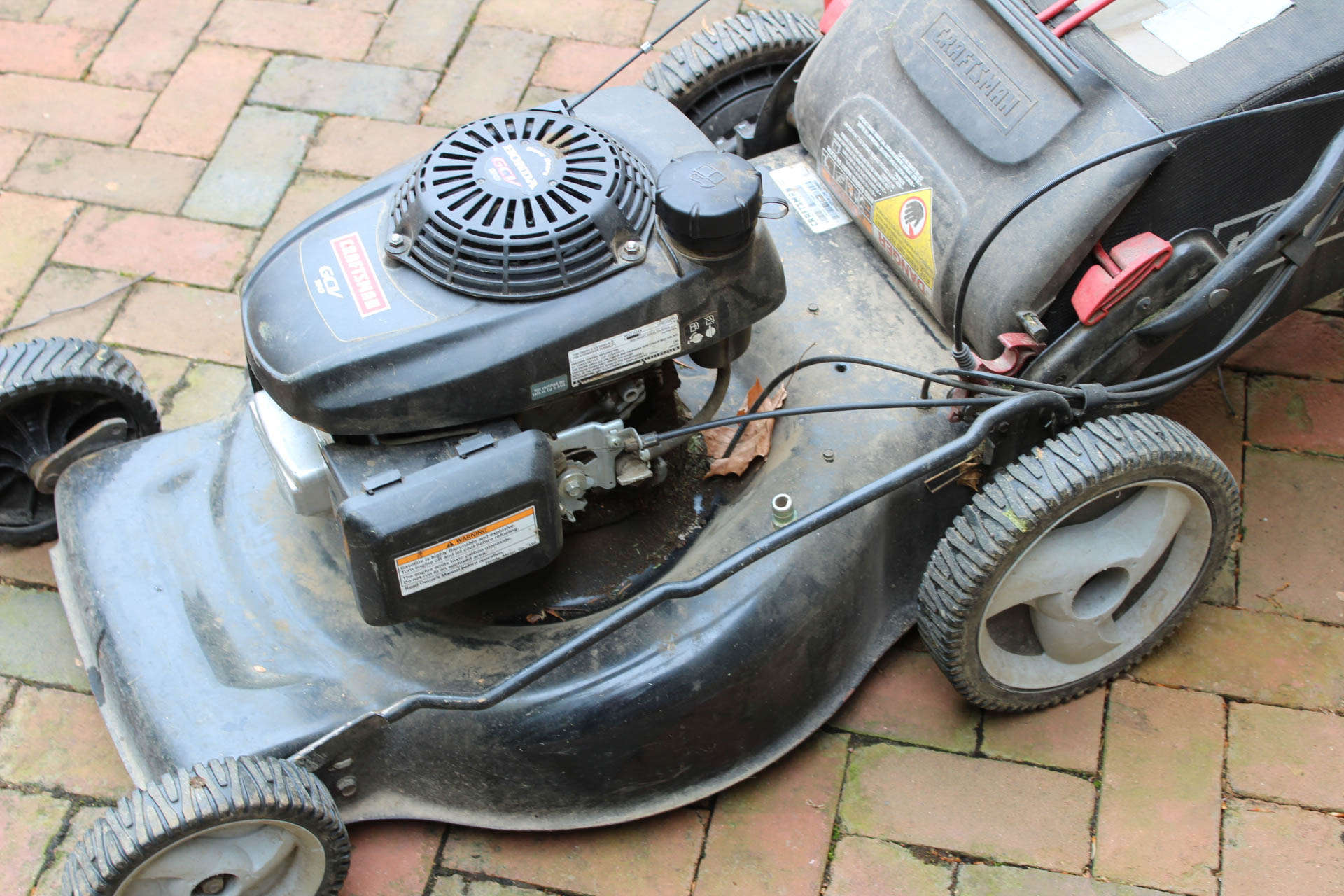 Craftsman GCV 190 Self-Propelled Lawn Mower