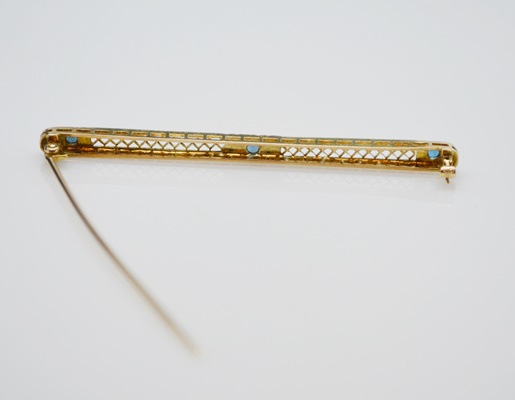 Edwardian 10K Yellow Gold Garnet Glass Doublet Bar Brooch